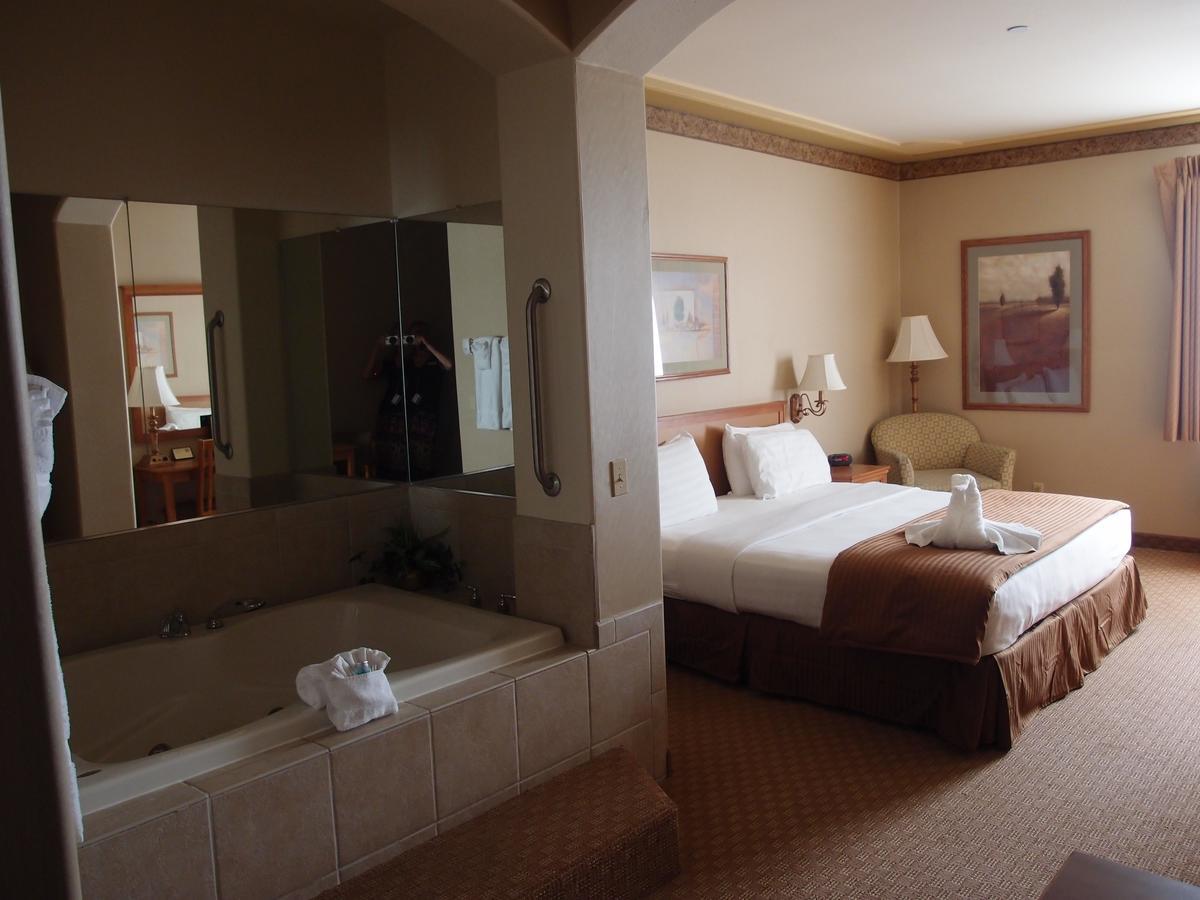 เดอะ ลอดจ์ แอท โรลลิงฮิลส์ Hotel คอร์นนิง ภายนอก รูปภาพ