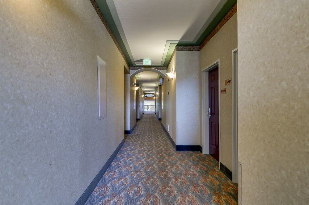 เดอะ ลอดจ์ แอท โรลลิงฮิลส์ Hotel คอร์นนิง ภายนอก รูปภาพ