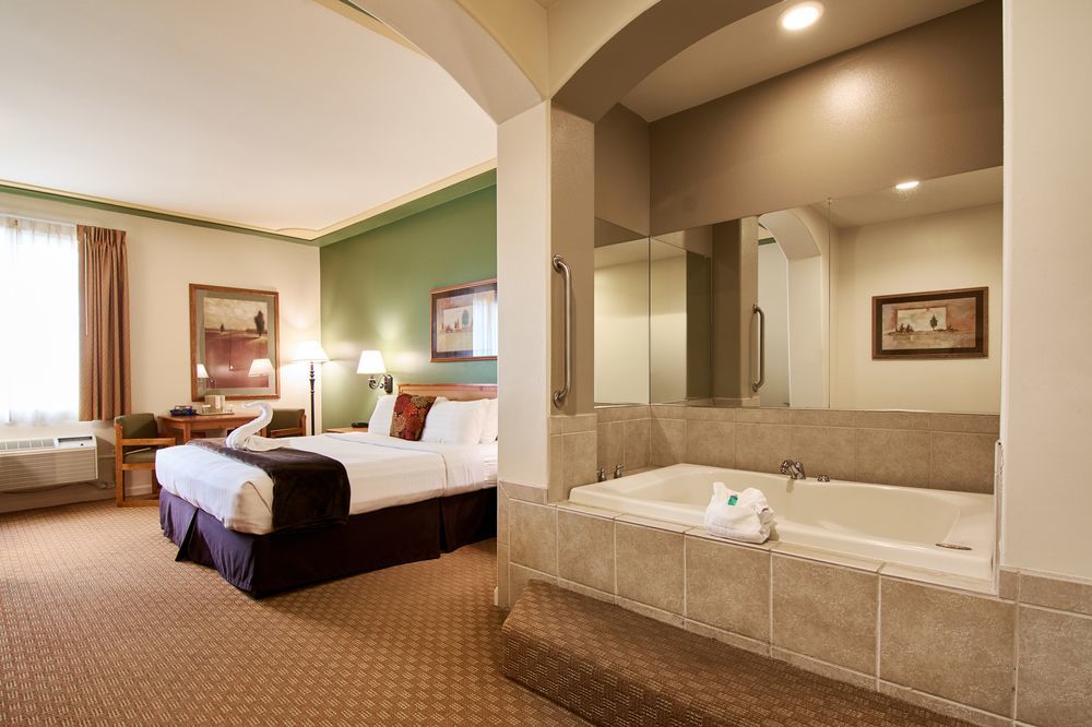 เดอะ ลอดจ์ แอท โรลลิงฮิลส์ Hotel คอร์นนิง ภายนอก รูปภาพ